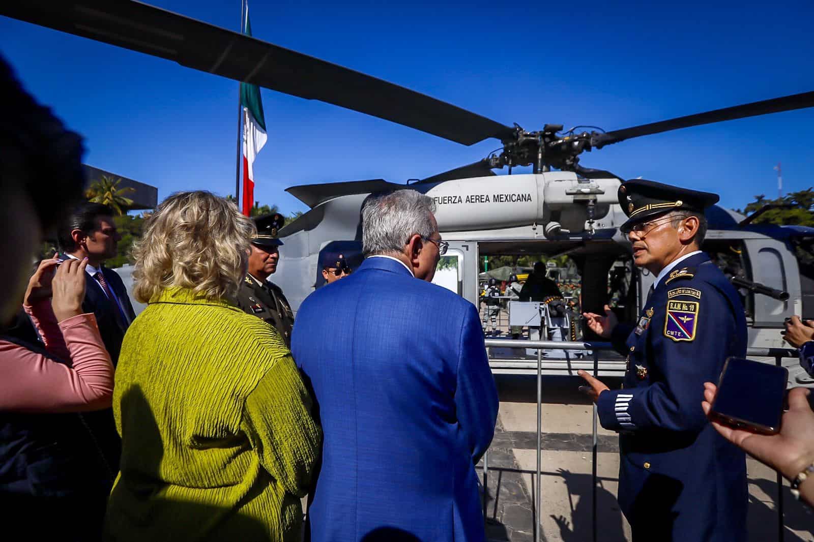 <strong>Se inaugura exposición militar “La Gran Fuerza de México” en explanada de Palacio de Gobierno de Culiacán</strong>