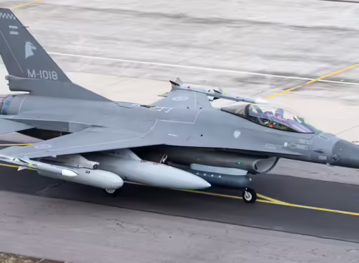 Los F-16 argentinos serán armados con misiles aire-aire AMRAAM AIM-120C-8