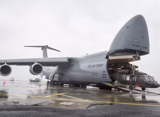 Los aviones de carga C-17 y C-5 serán reemplazados por un solo avión: USAF